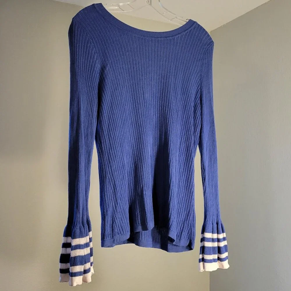 INC WOMENS BLUE FLARED LONG SLEEVE SWEATER - Picture 2 of 9